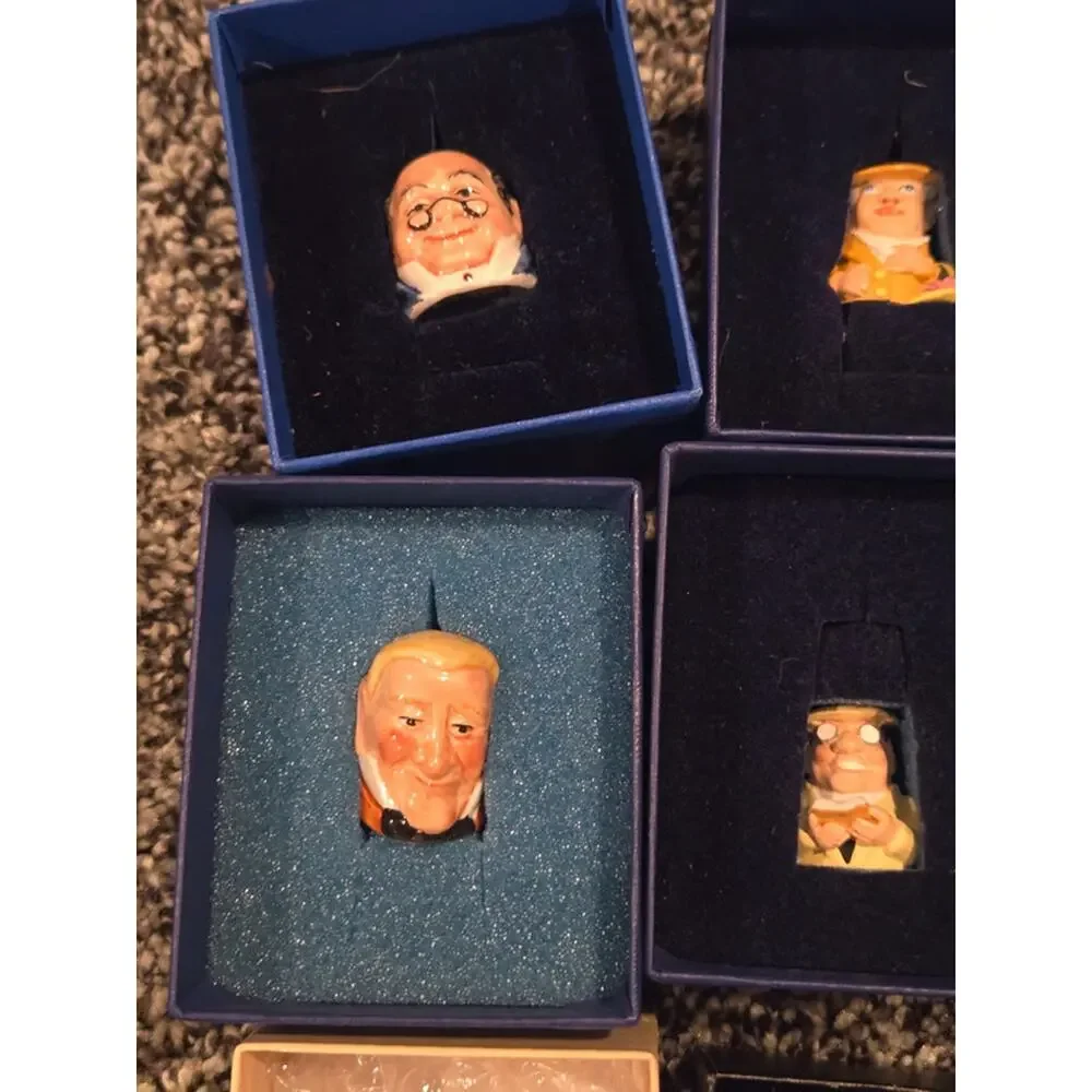 Thimble collectors club lot- ALL but the Abe Lincoln